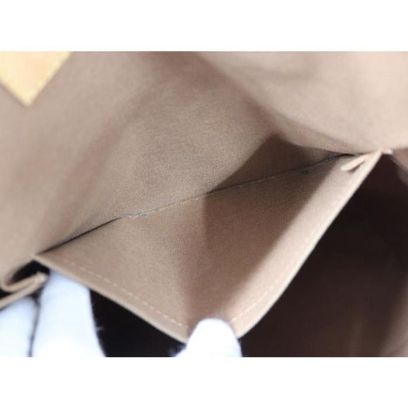 Louis Vuitton Lockit Vertical Handbag Monogram - Picture 4 of 5